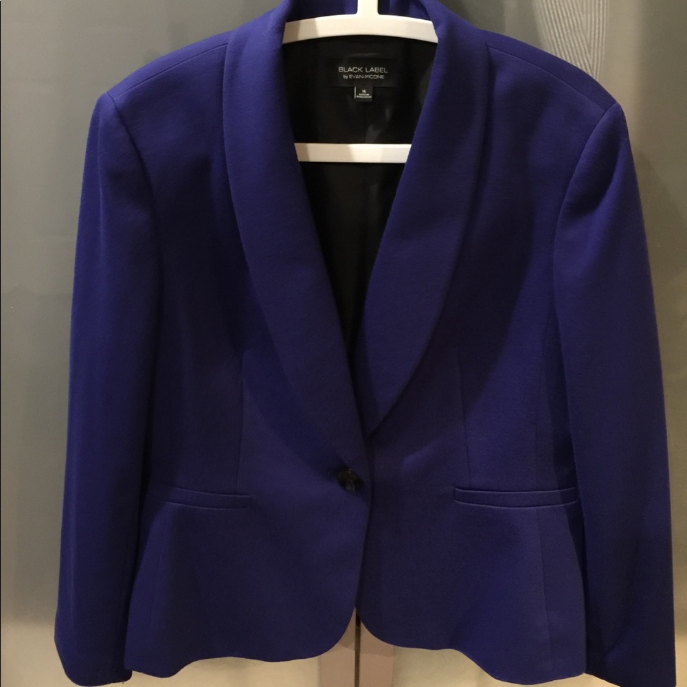 Evan Picone Woman’s blazer, like new